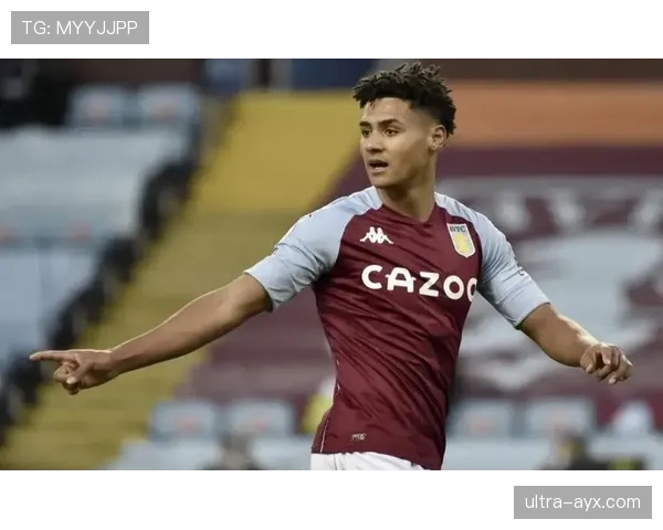 奥利·沃特金斯：数据效率如何体现其战术价值与比赛贡献